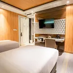 Avery De Grand City Hotel Bandung