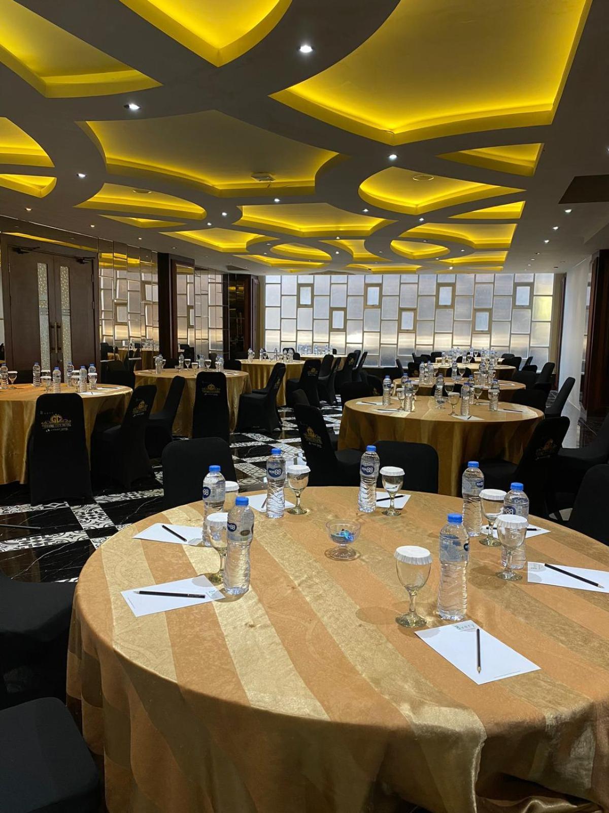 Hotel Avery De Grand 3*